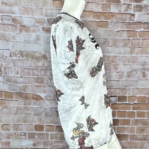 Sinful By Affliction Sacred Heart Rose Graphic Short Sleeve Tee - NWT - Size : L - Picture 5 of 7